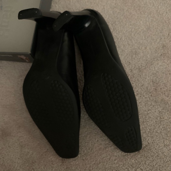 Hush Puppies black heels - Picture 6 of 6